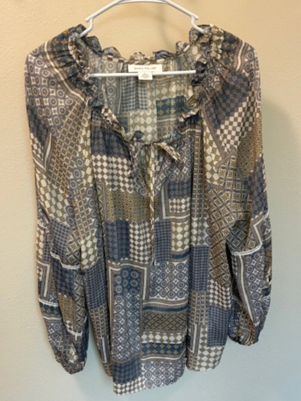 Skye's the Limit ladies long sleeve blouse, geometric designs, light weight
